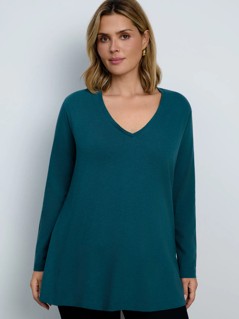 Plus size green V-neck longline top