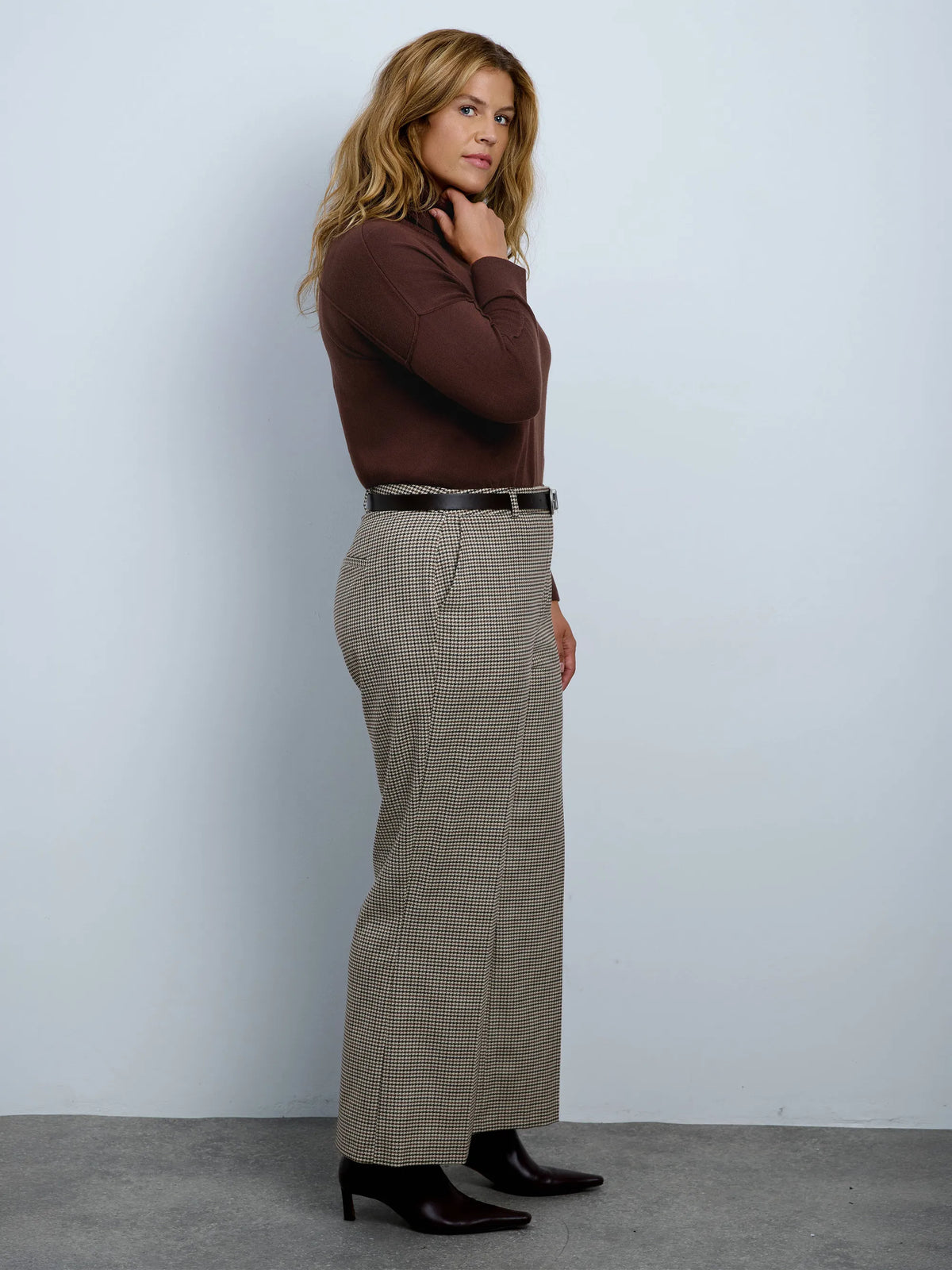 Brown Houndstooth Straight Leg Trouser