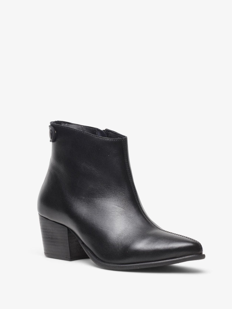 Black Wide Fit Zip Back Western Leather Boots