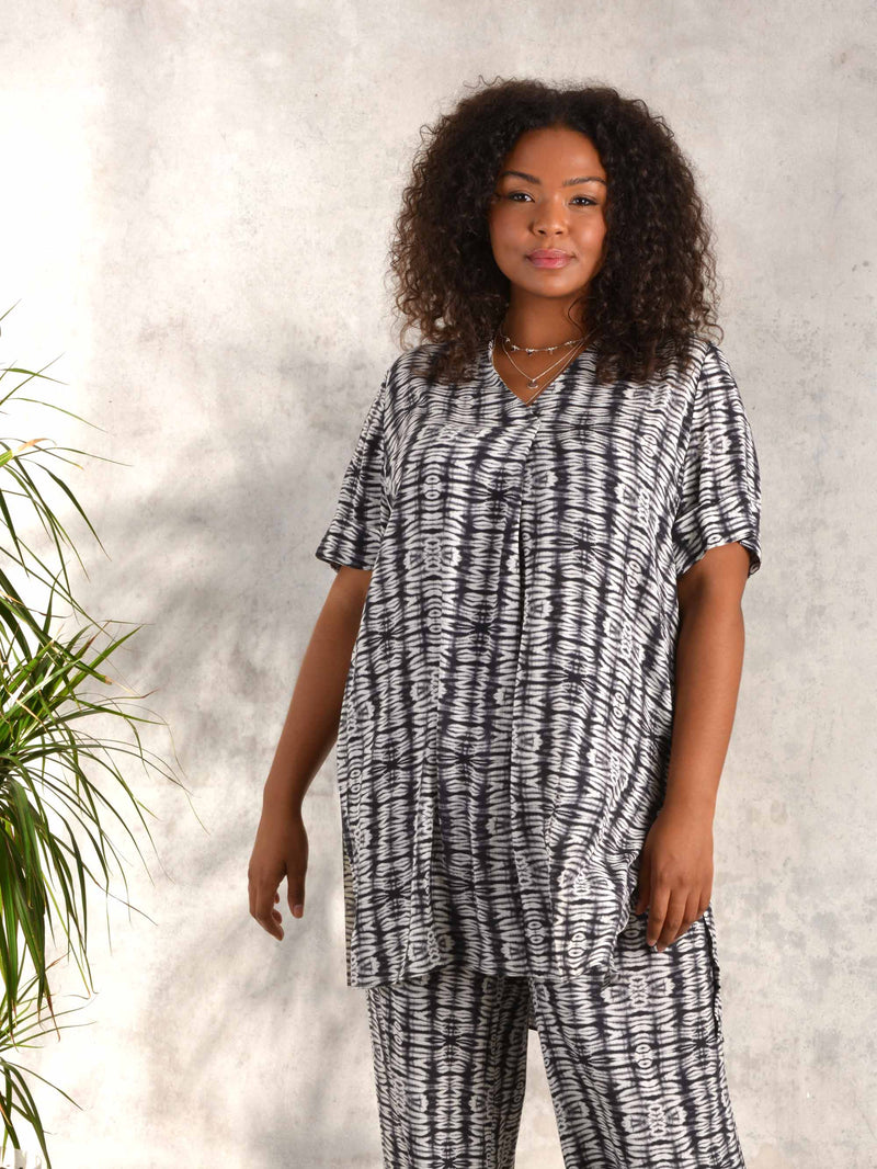 Charcoal Tribal Print Tunic With Side Splits