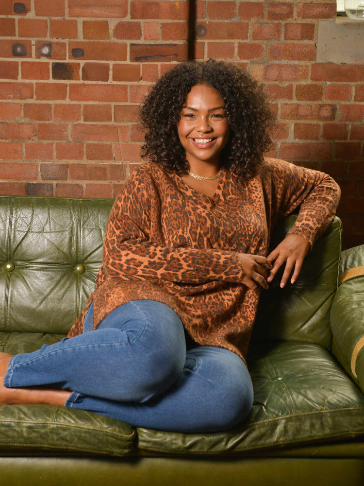 Animal Print Relaxed V-Neck Knitted Jumper