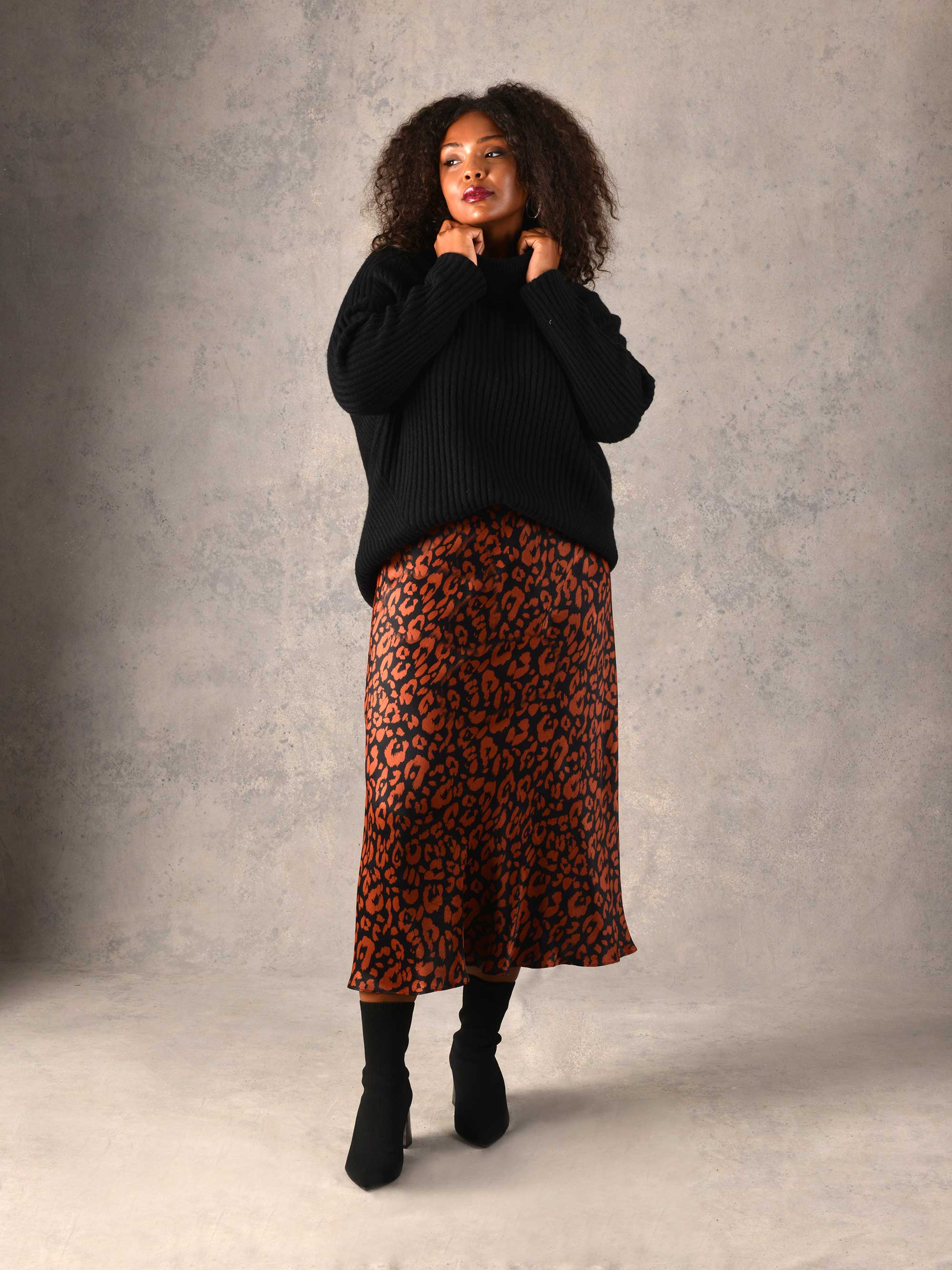 Plus Size Midi Length Leopard Print Skirt Style Mid Length Leopard