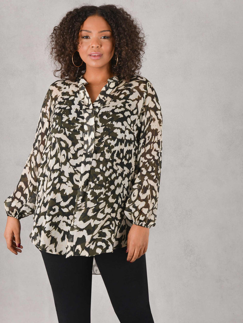Camo Print Curved Hem Shirt