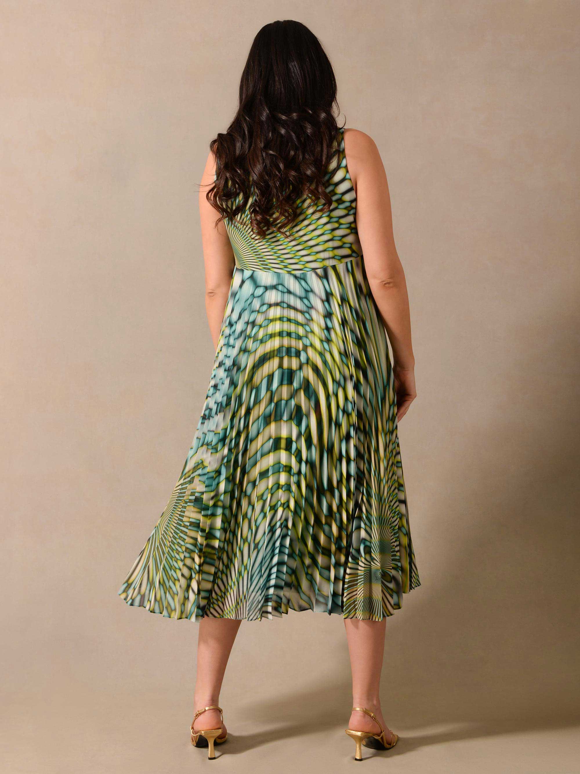 Green Kaleidoscope Sunray Pleat Maxi Dress